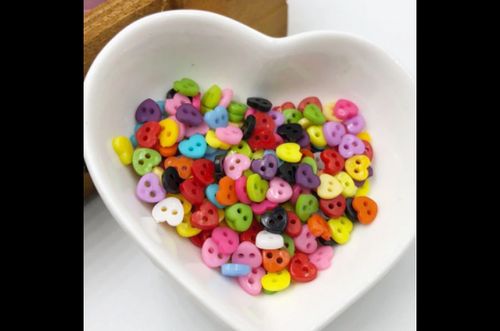 6-mm-minnak-kalp-duegme-10-cift-karisik-renk.jpg